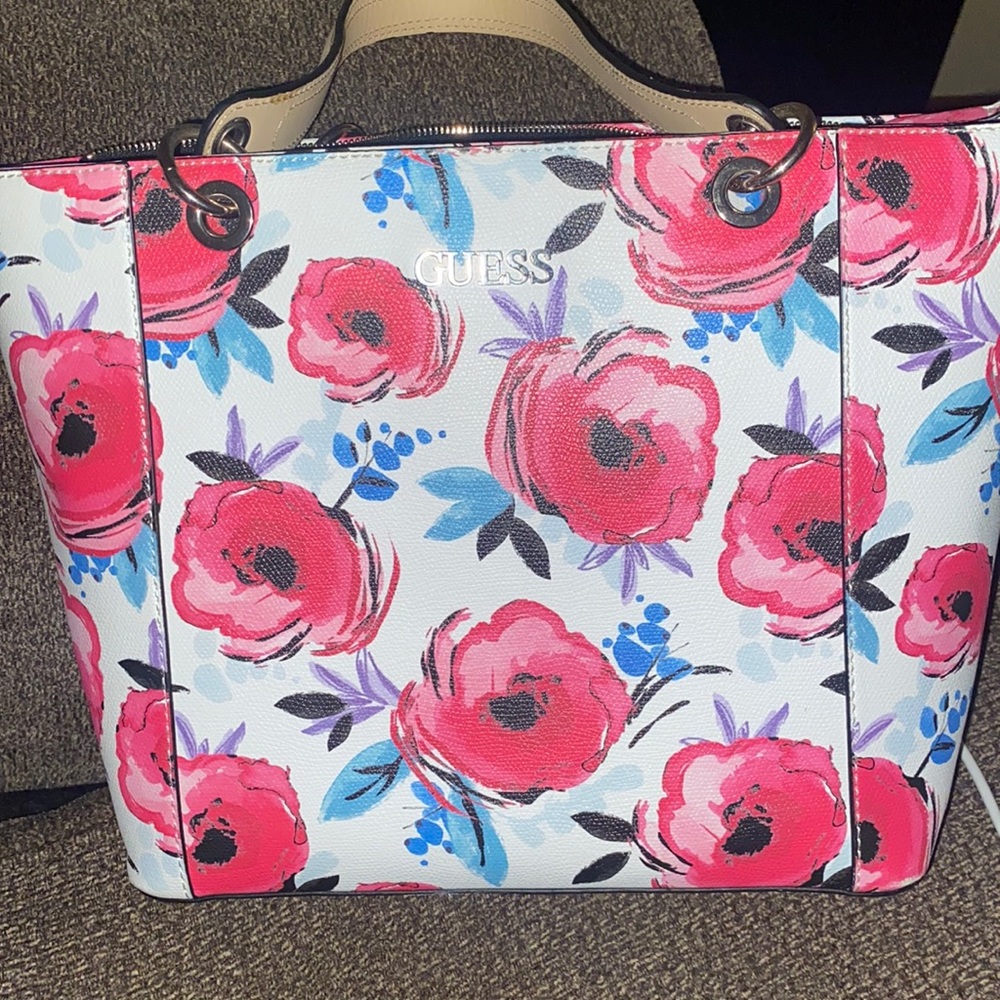 Guess Purse with deep pink roses. Barely used.